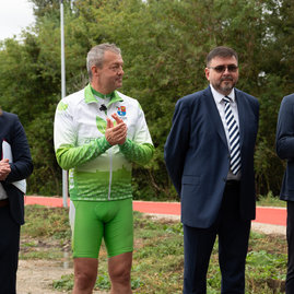 Zväčšiť fotografiu - Prvú časť hornonitrianskej cyklomagistrály otvorili spoločnou jazdou - 20230923_PE_053w