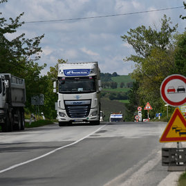 Zväčšiť fotografiu - Rekonštrukcia cesty medzi novým mestom n/v a myjavou napreduje - 20210902_TSK_cesty_002w