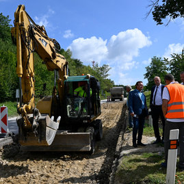 Zväčšiť fotografiu - Rekonštrukcia cesty medzi novým mestom n/v a myjavou napreduje - 20210902_TSK_cesty_022w