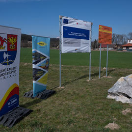 Zväčšiť fotografiu - Rekonštrukcia cesty z trenčianskej teplej do dežeríc pokračuje iv. etapou - 20230320_TSK_055w
