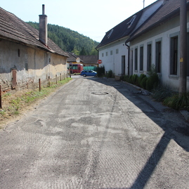 Rekonštrukcie župných ciest idú podľa harmonogramu, väčšina z nich je už takmer hotová - CESTA III1873 UL JANA DERKU 5
