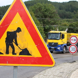 Zväčšiť fotografiu - Rýchlostná cesta r6 je pre región dôležitá! - IMG_0522