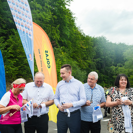 Zväčšiť fotografiu - Spojnica dvoch krajov a dvoch okresov je opäť otvorená - TSK_Veľké Uherce_Skýcov_otvorenie_mini (12 of 64)