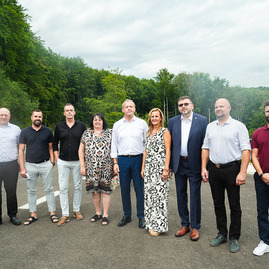 Zväčšiť fotografiu - Spojnica dvoch krajov a dvoch okresov je opäť otvorená - TSK_Veľké Uherce_Skýcov_otvorenie_mini (20 of 64)