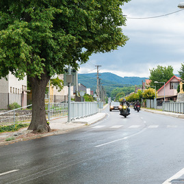 Zväčšiť fotografiu - Spojnica dvoch krajov a dvoch okresov je opäť otvorená - TSK_Veľké Uherce_Skýcov_otvorenie_mini (62 of 64)