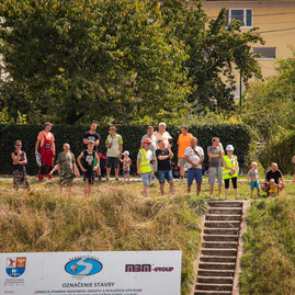 Zväčšiť fotografiu - Starý most je minulosťou, zložili ho žeriavy - TSK_most IL_08_23_mini-41