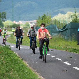 Zväčšiť fotografiu - Trasa obľúbená na oboch stranách hranice - 20200601_TSK_cyklotrasa_102w
