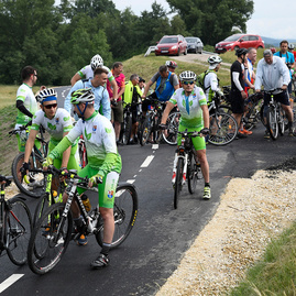 Trenčianska župa chce tento rok začať s budovaním viac ako 45 kilometrov nových cyklotrás - 20180525_HORNA_STREDA_cyklotrasa_111w