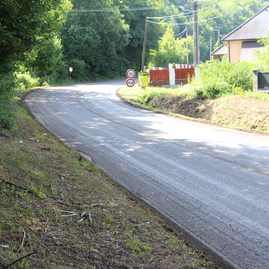 Zväčšiť fotografiu - Trenčianska župa opraví takmer 60 km ciest za približne 7,5 mil. eur - IMG_0013