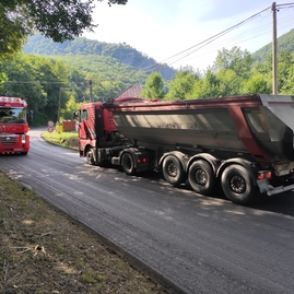 Zväčšiť fotografiu - Trenčianska župa opraví takmer 60 km ciest za približne 7,5 mil. eur - IMG_20210716_094027