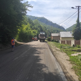 Zväčšiť fotografiu - Trenčianska župa opraví takmer 60 km ciest za približne 7,5 mil. eur - IMG_20210716_105803