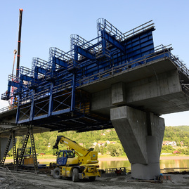 Trenčianska župa rokovala so zástupcami žsr, nové investičné zámery železníc by mali pomôcť regiónu hornej nitry i považia - 20190702_TSK_zeleznica_PU_ZA_039w