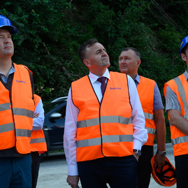 Trenčianska župa rokovala so zástupcami žsr, nové investičné zámery železníc by mali pomôcť regiónu hornej nitry i považia - 20190702_TSK_zeleznica_PU_ZA_041w