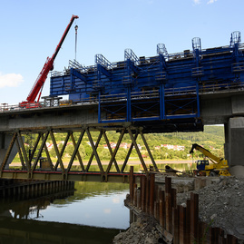 Trenčianska župa rokovala so zástupcami žsr, nové investičné zámery železníc by mali pomôcť regiónu hornej nitry i považia - 20190702_TSK_zeleznica_PU_ZA_065w