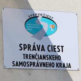 Trenčiansky župan si dnes sadol za jeden stôl so zamestnancami správy ciest tsk - IMG_0309