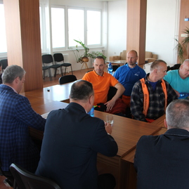 Trenčiansky župan si dnes sadol za jeden stôl so zamestnancami správy ciest tsk - IMG_0318