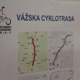 Už v novembri sa cyklisti prevezú po prvej časti 100 km projektu vážskej cyklotrasy - IMG_3885
