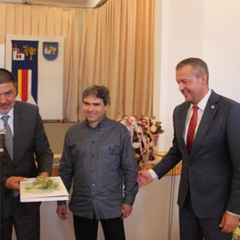 V kostolnej-záriečí pokrstili monografiu, na jankovom vŕšku spomínali na hrdinov snp - IMG_0343
