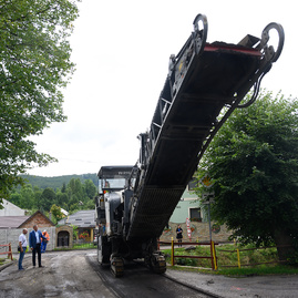 V trenčianskom kraji sa opravia cesty a mosty za rekordne vysokú sumu, celková investícia bude viac ako 21 mil. eur - 20190814_TSK_VB_cesty_021w