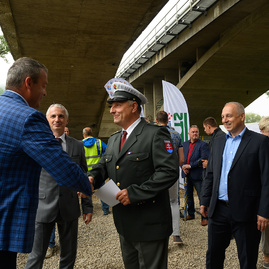 V trenčianskom kraji sa opravia cesty a mosty za rekordne vysokú sumu, celková investícia bude viac ako 21 mil. eur - 20190814_TSK_cesty_PB_most_Orlove_007w