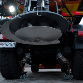 Zväčšiť fotografiu - Viac ako 100 kusov techniky a 246 ľudí sa bude starať o zjazdnosť krajských ciest počas zimného obdobia