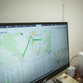 Zväčšiť fotografiu - Viac ako 100 kusov techniky a 246 ľudí sa bude starať o zjazdnosť krajských ciest počas zimného obdobia