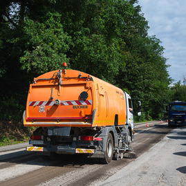 Zväčšiť fotografiu - Vodiči, zvýšte pozornosť! za dva týždne v kraji opravia 35 km ciest - TSK_SC TSK_súvislé opravy ciest_mini (1 of 43)