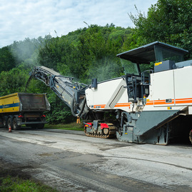 Zväčšiť fotografiu - Vodiči, zvýšte pozornosť! za dva týždne v kraji opravia 35 km ciest - TSK_SC TSK_súvislé opravy ciest_mini (35 of 43)
