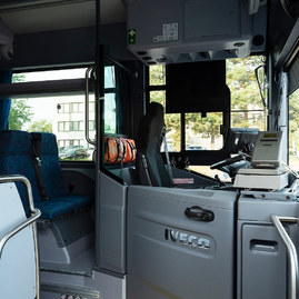 Zväčšiť fotografiu - Vozový park prievidzskej sad sa rozrástol o 6 nových autobusov - 20200921_PD_SAD_009w