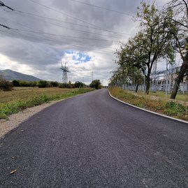 Zväčšiť fotografiu - Výstavba ďalšieho úseku cyklotrasy na považí výrazne pokročila - 20231016_111839