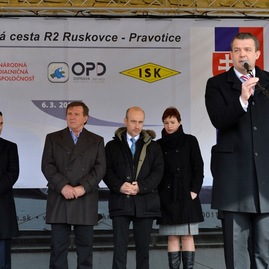 Výstavba r2 sa začala obchvatom bánoviec n./b. - BN_09_8617