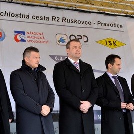 Výstavba r2 sa začala obchvatom bánoviec n./b. - BN_12_8521