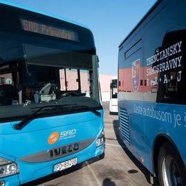 Zväčšiť fotografiu - Z hornej stredy do piešťan autobusom každú hodinu