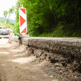 Zväčšiť fotografiu - Za rok 2023 bolo do ciest v kraji preinvestovaných vyše 57 miliónov eur - Dežerice (2)