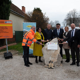 Zväčšiť fotografiu - Začala rekonštrukcia cesty z veľkých uheriec až po hranicu krajov - 20230413_TSK_cesty_108w