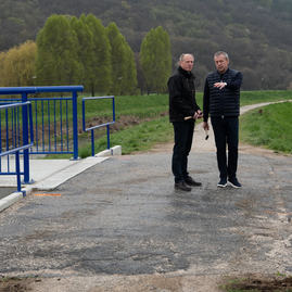 Zväčšiť fotografiu - Začali práce na prvej etape hornonitrianskej cyklomagistrály - 20230413_TSK_cesty_165w