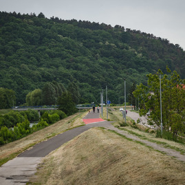Zväčšiť fotografiu - Začína výstavba ďalšieho úseku hornonitrianskej cyklomagistrály