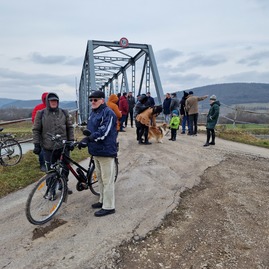 Zväčšiť fotografiu - Začína výstavba ďalšieho úseku vážskej cyklomagistrály - 20230127_135029