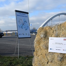 Zväčšiť fotografiu - Začína výstavba predposledného úseku vážskej cyklomagistrály