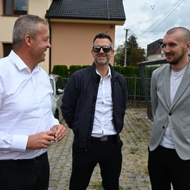 Zväčšiť fotografiu - Získajte zdarma dopravnú kartu plnú výhod