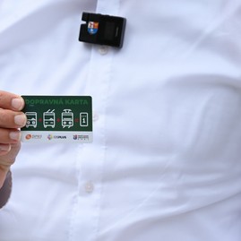 Zväčšiť fotografiu - Získajte zdarma dopravnú kartu plnú výhod