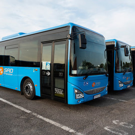 Zväčšiť fotografiu - Život zachraňujúce prístroje nájdete už aj na autobusových staniciach sad prievidza - 20200921_PD_SAD_001w
