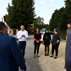 Zväčšiť fotografiu - Župa sa snaží zlepšiť dostupnosť bošáckej doliny, opravuje ďalšiu cestu - 20210902_TSK_cesty_047w