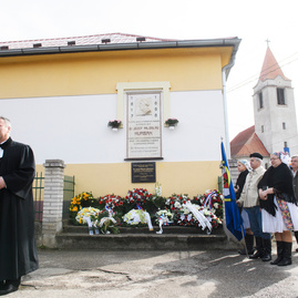 Celonárodnej spomienky na jozefa miloslava hurbana v beckove sa zúčastnili aj jeho pravnúčatá - 20170319_BECKOV_Hurban200_foto_Radovan_Stoklasa_034w