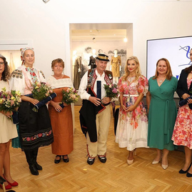 Zväčšiť fotografiu - Čipkárka z brezovej pod bradlom novou majsterkou ľudovej umeleckej výroby - majstri-ludovej-umeleckej-vyroby-za-rok-2024