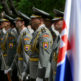 Čo spája dvoch veľkých rodákov z trenčianskeho kraja, j. m. hurbana a m. r. štefánika? - 20170721_KOSARISKA_Stefanik_025r