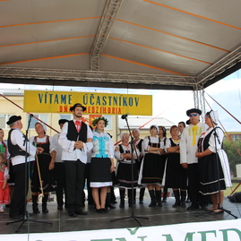 Deň medzihoria organizovala tento rok obec oslany; do tanca hrali kollárovci - IMG_2058