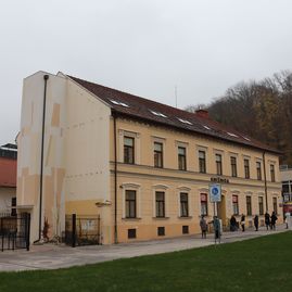 Zväčšiť fotografiu - Dopyt po knihách počas pandémie stúpa - Kniznica tn po otvoreni 1