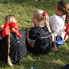 Folklórne dedičstvo trenčianskeho kraja pod jednou strechou, župa stále zbiera podklady na knižnú publikáciu - 01