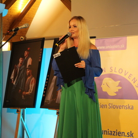Galavečer venovaný kreatívnym ženám hostila krajská dominanta - IMG_5357